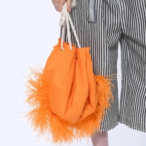 Odeeh Small Circle Bag - Picture 1 of 6